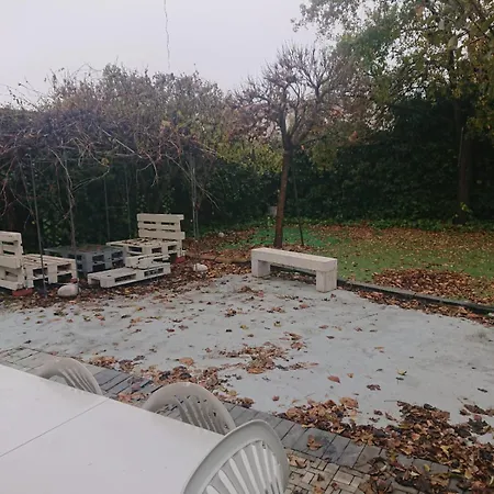 La Nava, Casa De Pueblo Con Patio Y Calefaccion Con Chimenea