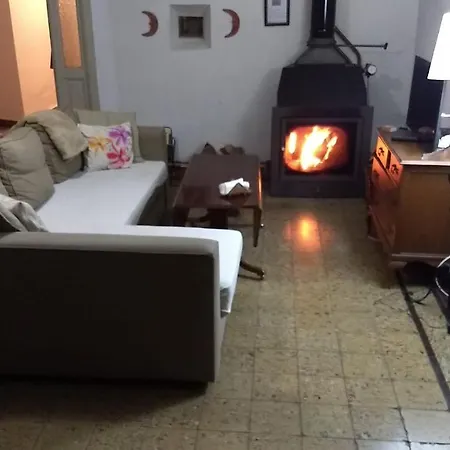 Nyaraló La Nava, Casa De Pueblo Con Patio Y Calefaccion Con Chimenea *