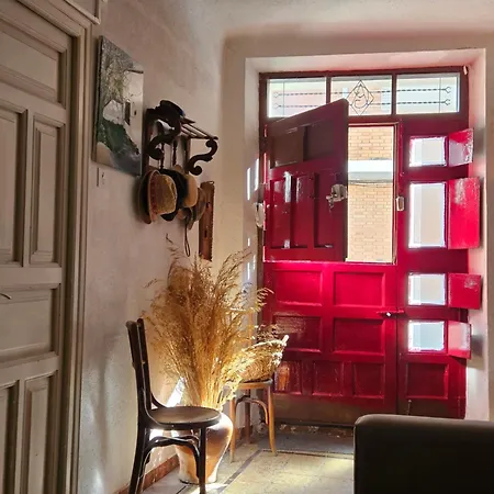 Nyaraló La Nava, Casa De Pueblo Con Patio Y Calefaccion Con Chimenea