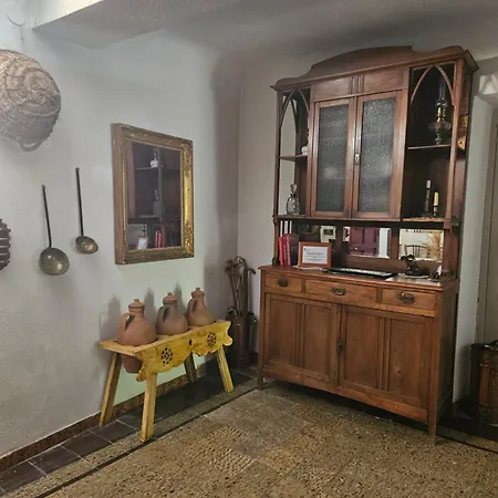 Nyaraló La Nava, Casa De Pueblo Con Patio Y Calefaccion Con Chimenea