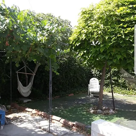 La Nava, Casa De Pueblo Con Patio Y Calefacción Con Chimenea