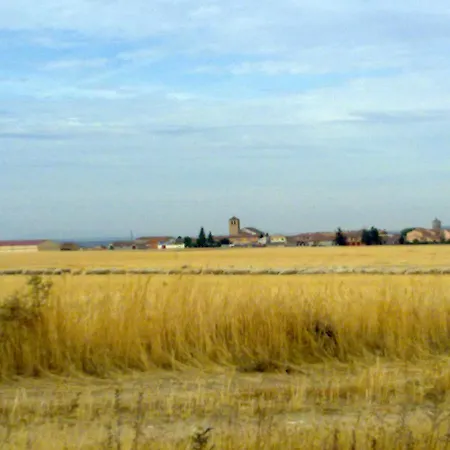 La Nava, Casa De Pueblo Con Patio Y Calefaccion Con Chimenea Nyaraló *