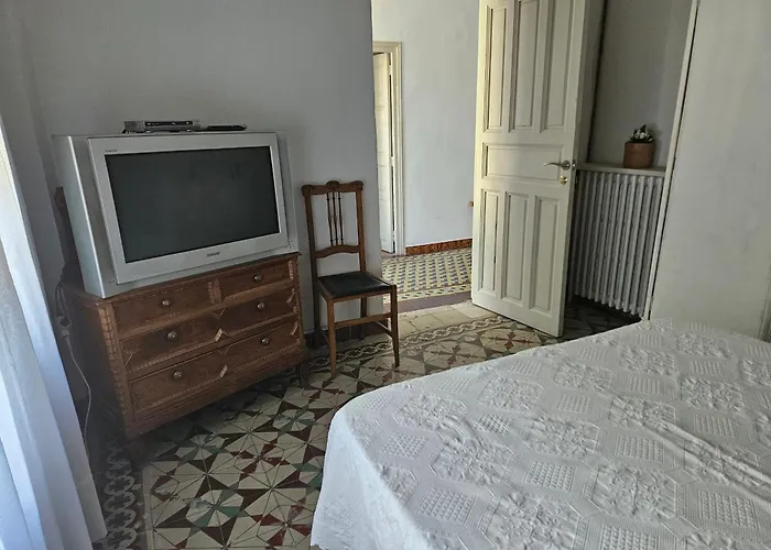 펜션 La Nava, Casa De Pueblo Con Patio Y Calefaccion Con Chimenea Nava de la Asuncion