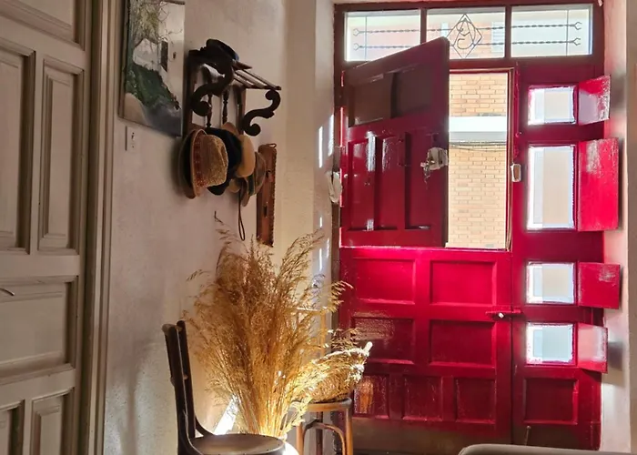 펜션 La Nava, Casa De Pueblo Con Patio Y Calefaccion Con Chimenea