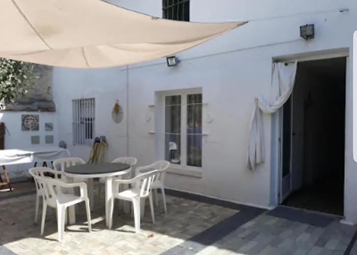 La Nava, Casa De Pueblo Con Patio Y Calefaccion Con Chimenea *