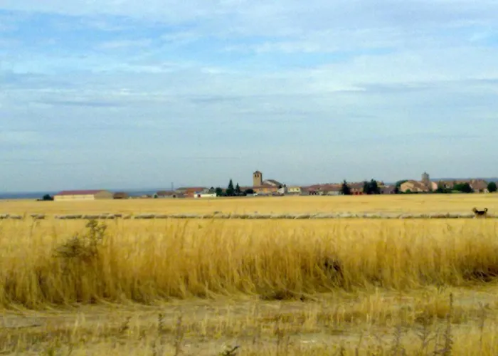 La Nava, Casa De Pueblo Con Patio Y Calefaccion Con Chimenea 펜션 *